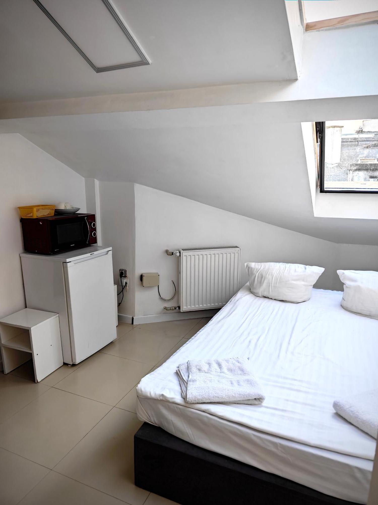 Apartamenty Hoza Attic Studio Warsaw Room photo